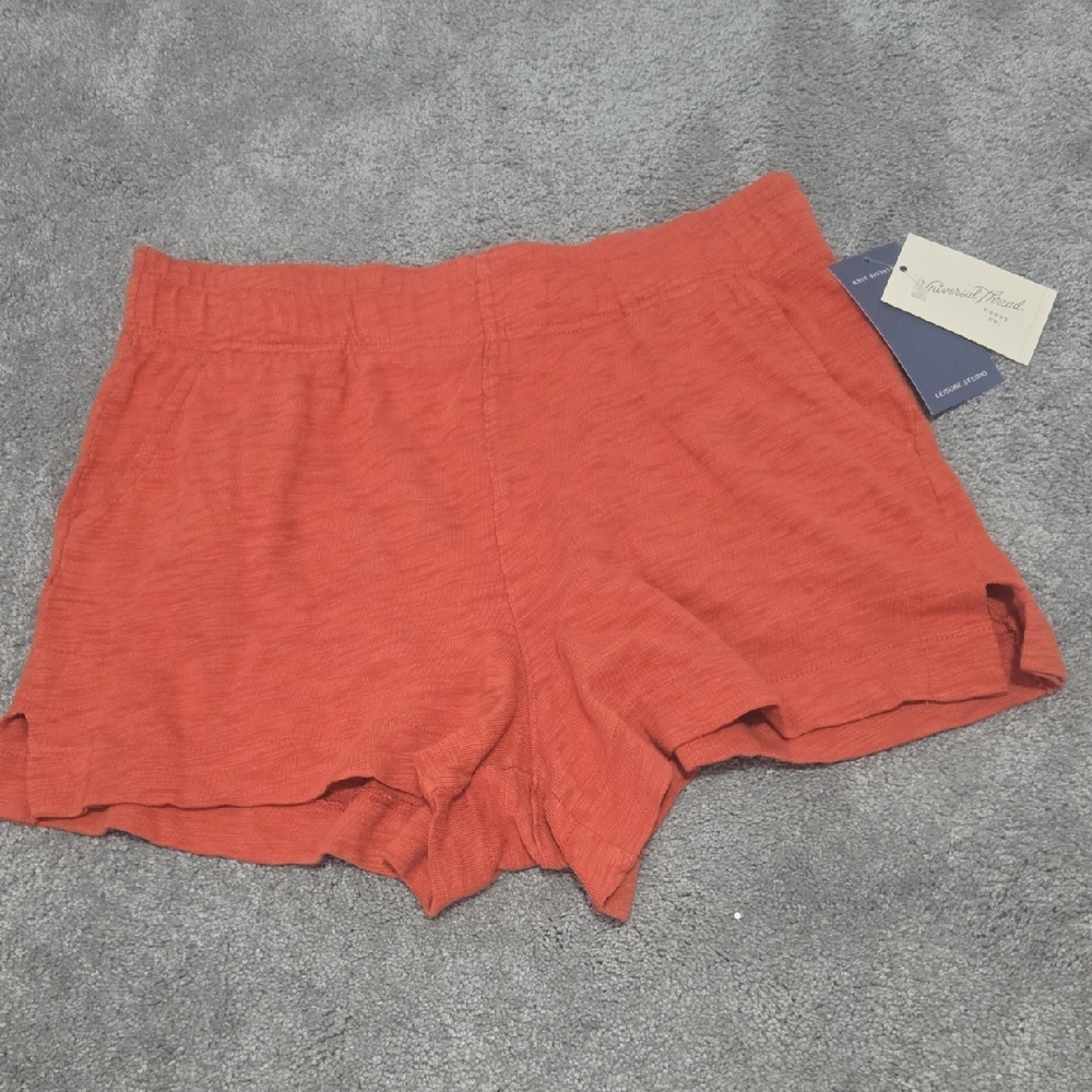 Universal Thread High Waist Rust Shorts NWT Size Small